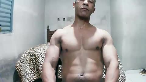 strongdaddyfantastic online show from 16, 4, 2026