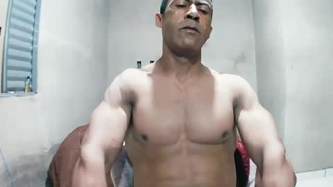 strongdaddyfantastic online show from 25, 6, 2026