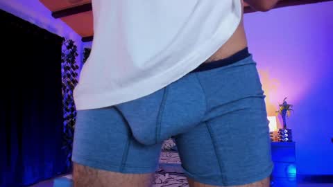 Snapshot of strosa_ chatting on 31, 1, 2025 strosa_ online show from 31, 1, 2025