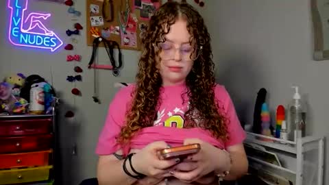 Strwbby online show from 13, 5, 2026