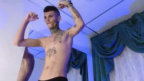 stuart_boy_ online show from 18, 12, 2024