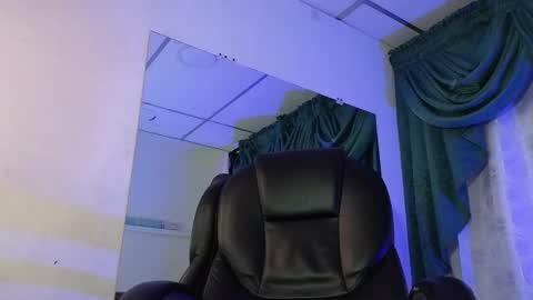 stuart_boy_ online show from 29, 12, 2024