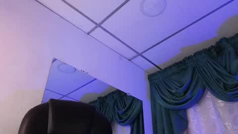 stuart_boy_ online show from 31, 12, 2024