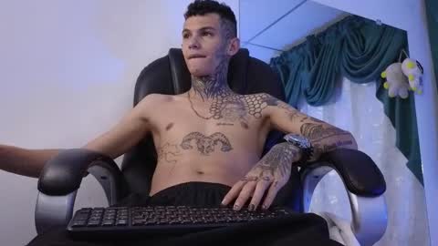 stuart_boy_ online show from 30, 1, 2025