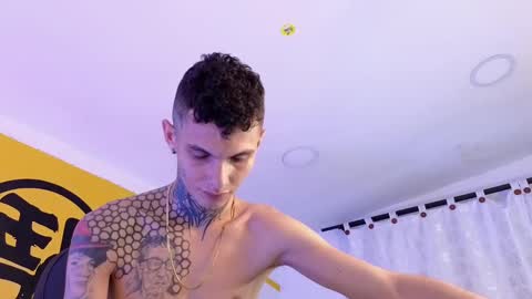 stuart_boy_ online show from 2, 3, 2025