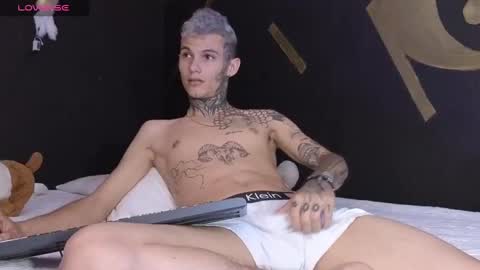 stuart_boy_ online show from 12, 3, 2025