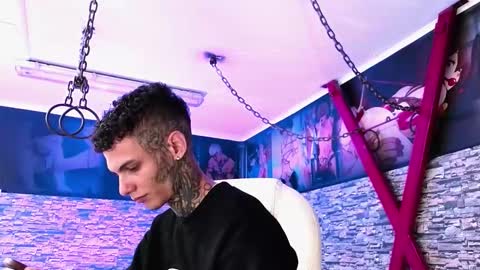 stuart_boy_ online show from 22, 9, 2025