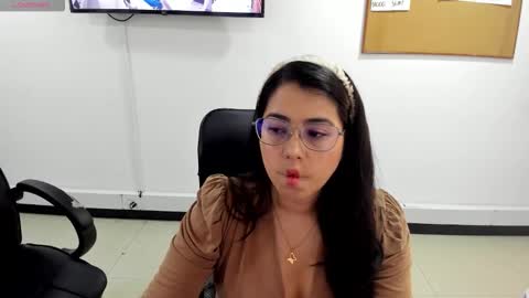 Snapshot of studcb_ chatting on 4, 3, 2026 studcb_ online show from 4, 3, 2026