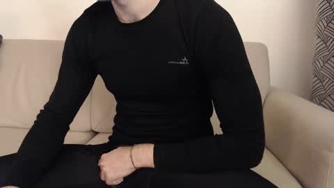 Stud From Paris online show from 9, 1, 2025