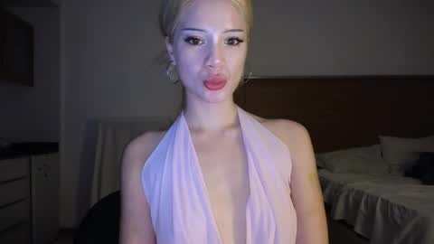 Sofa online show from 23, 3, 2026