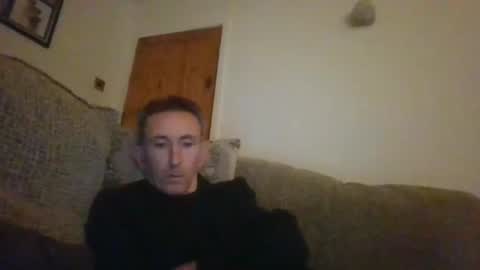 Snapshot of stuuuey73 chatting on 27, 10, 2025 stuuuey73 online show from 27, 10, 2025