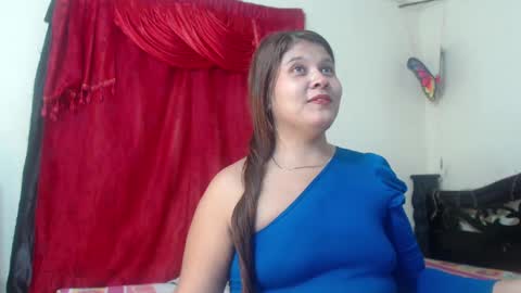 Stylevoluptuousvycky online show from 16, 2, 2025