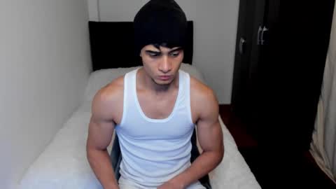 Snapshot of stylish_men chatting on 17, 9, 2025 stylish men online show from 17, 9, 2025