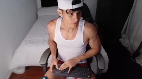 Snapshot of stylish_men chatting on 13, 10, 2025 stylish men online show from 13, 10, 2025