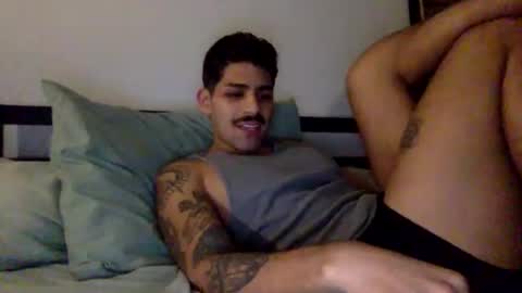 Snapshot of suaveces chatting on 29, 11, 2025 suaveces online show from 29, 11, 2025