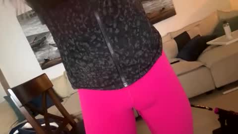 Sissy Isabella online show from 17, 12, 2025