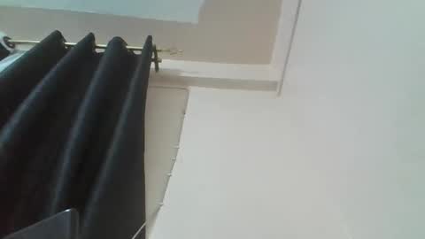 submissive_slut001 online show from 2, 11, 2025