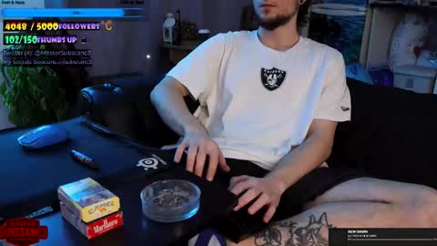 Im Substanc3  online show from 16, 11, 2025