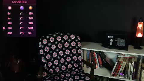 Snapshot of suburban_sickness chatting on 18, 2, 2026 Polly online show from 18, 2, 2026