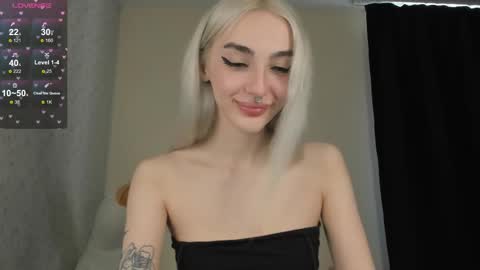 Snapshot of succubantra chatting on 12, 9, 2025 Chloe online show from 12, 9, 2025