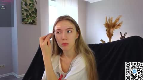 Snapshot of succubelle chatting on 11, 10, 2025 Eda online show from 11, 10, 2025