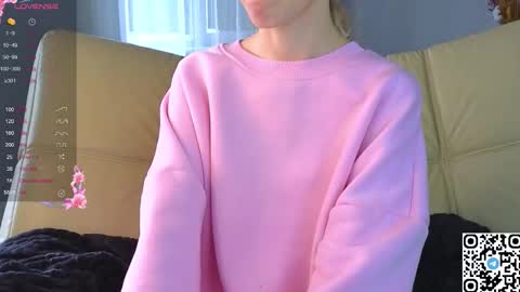 Snapshot of succubelle chatting on 27, 10, 2025 Eda online show from 27, 10, 2025