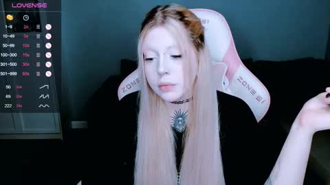succubus_leslie online show from 15, 10, 2025
