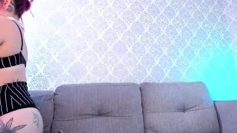 Luna  online show from 6, 2, 2026