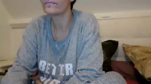 Snapshot of sucrette5629 chatting on 15, 12, 2024 sucrette5629 online show from 15, 12, 2024