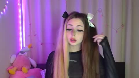 Snapshot of suemeow chatting on 9, 3, 2025 Sue online show from 9, 3, 2025