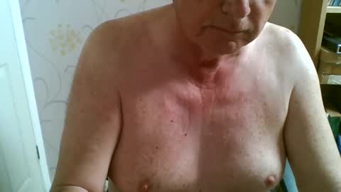 suffolkboy4 online show from 12, 5, 2026