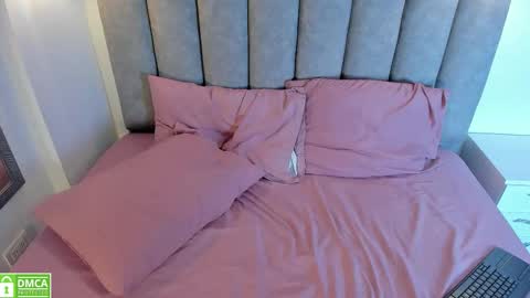 Snapshot of sugar_bunny__ chatting on 14, 2, 2026 sugar_bunny__ online show from 14, 2, 2026