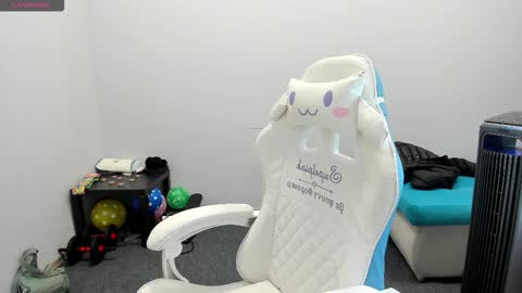 Snapshot of sugar_bunny_girl chatting on 24, 10, 2025 Ariana online show from 24, 10, 2025