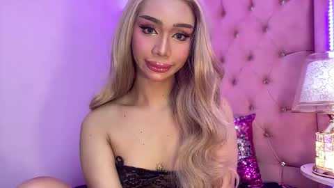Snapshot of sugar_hally chatting on 14, 4, 2026 your ultimate goddess online show from 14, 4, 2026