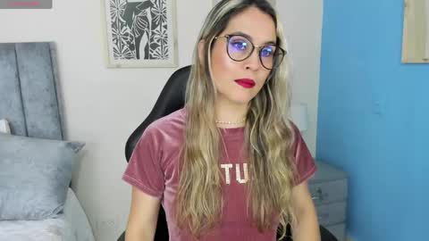 sugar_milff online show from 12, 5, 2026