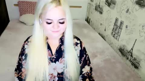 Snapshot of sugarkissx chatting on 4, 11, 2025 sugarkissx online show from 4, 11, 2025