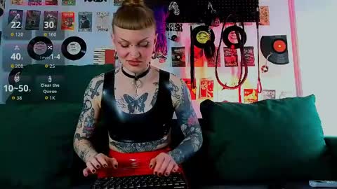Snapshot of sugarsoot chatting on 19, 5, 2026 sugarsoot online show from 19, 5, 2026