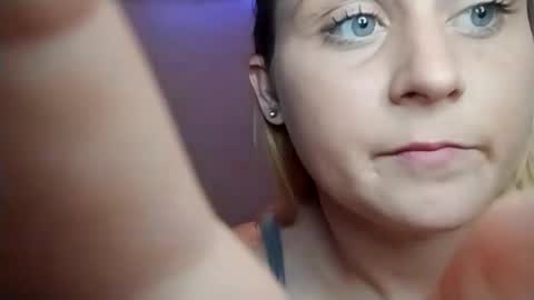 Snapshot of sugaswept22 chatting on 23, 9, 2025 Pretty skye online show from 23, 9, 2025