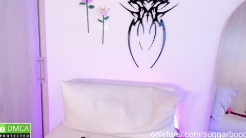 suggarboo_ online show from 28, 2, 2025