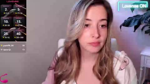 Mia online show from 23, 9, 2025