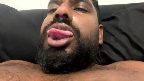 Let me be your knight that saves you online show from 20, 11, 2025