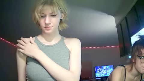 Snapshot of suicunebitch chatting on 20, 1, 2025 Ophelia online show from 20, 1, 2025