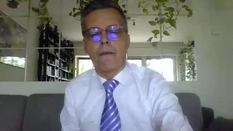 Suit  tie horny online show from 13, 9, 2025