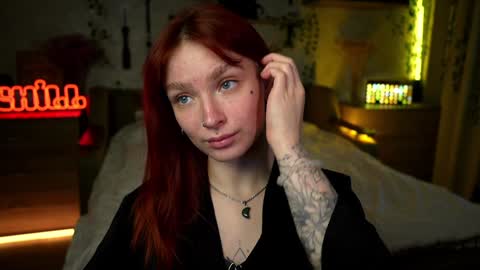 Snapshot of suk_ki chatting on 11, 12, 2024 Lika ginger  Jessy blond   online show from 11, 12, 2024
