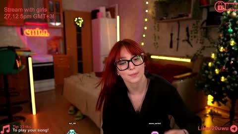 Snapshot of suk_ki chatting on 25, 12, 2024 Lika ginger  Jessy blond   online show from 25, 12, 2024