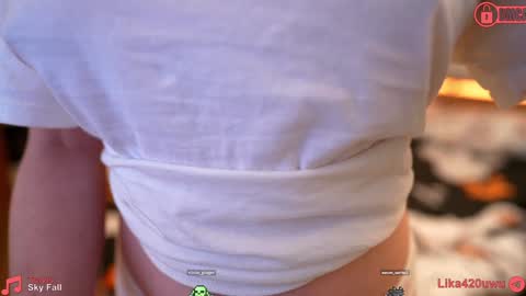 Snapshot of suk_ki chatting on 8, 1, 2025 Lika ginger  Jessy blond   online show from 8, 1, 2025