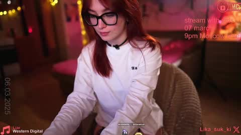Snapshot of suk_ki chatting on 6, 3, 2025 Lika ginger  Jessy blond   online show from 6, 3, 2025