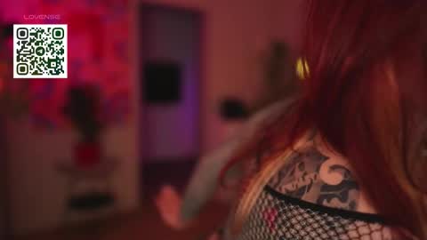 Snapshot of suk_ki chatting on 9, 10, 2025 Lika ginger  Jessy blond   online show from 9, 10, 2025