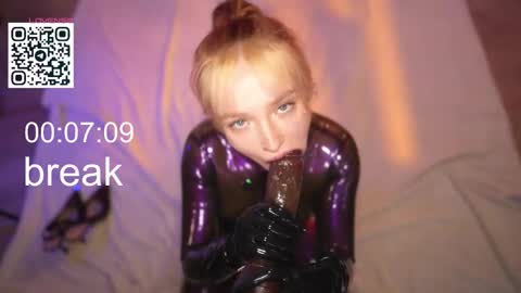 Snapshot of suk_ki chatting on 13, 2, 2026 Lika ginger Jessy blond online show from 13, 2, 2026