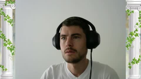 Snapshot of sultansgirls chatting on 4, 2, 2026 The Sultan online show from 4, 2, 2026